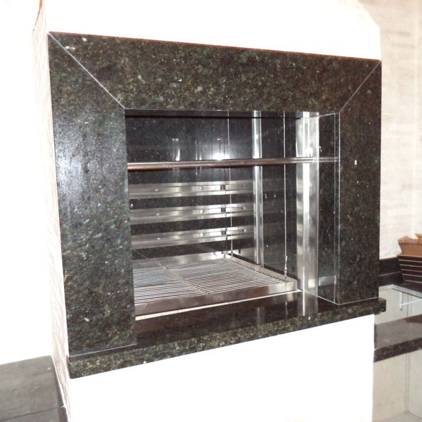 elevatório de grelha com revestimento granito