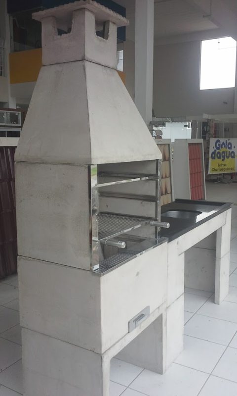 Instalação de churrasqueira pré fabricada