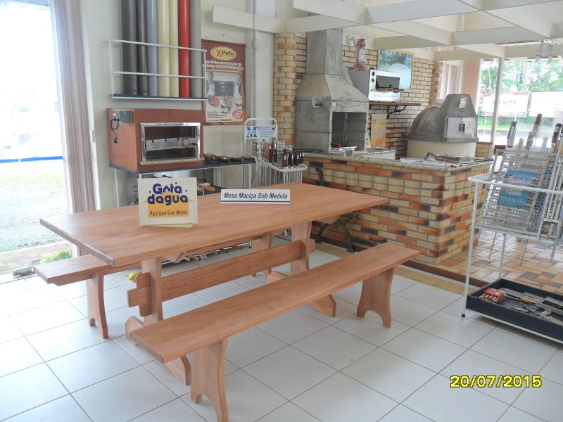 Mesa Maciça para Quiosques