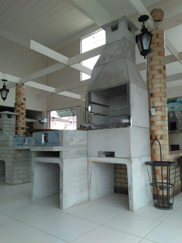 Churrasqueira com Fogão em “L”